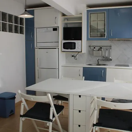 Estudio Primera Linea De Mar Con Piscina Y Parking Apartment