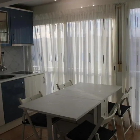 Estudio Primera Linea De Mar Con Piscina Y Parking
