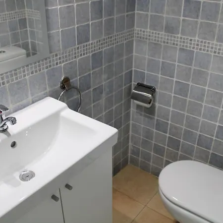 Estudio Primera Linea De Mar Con Piscina Y Parking Apartment